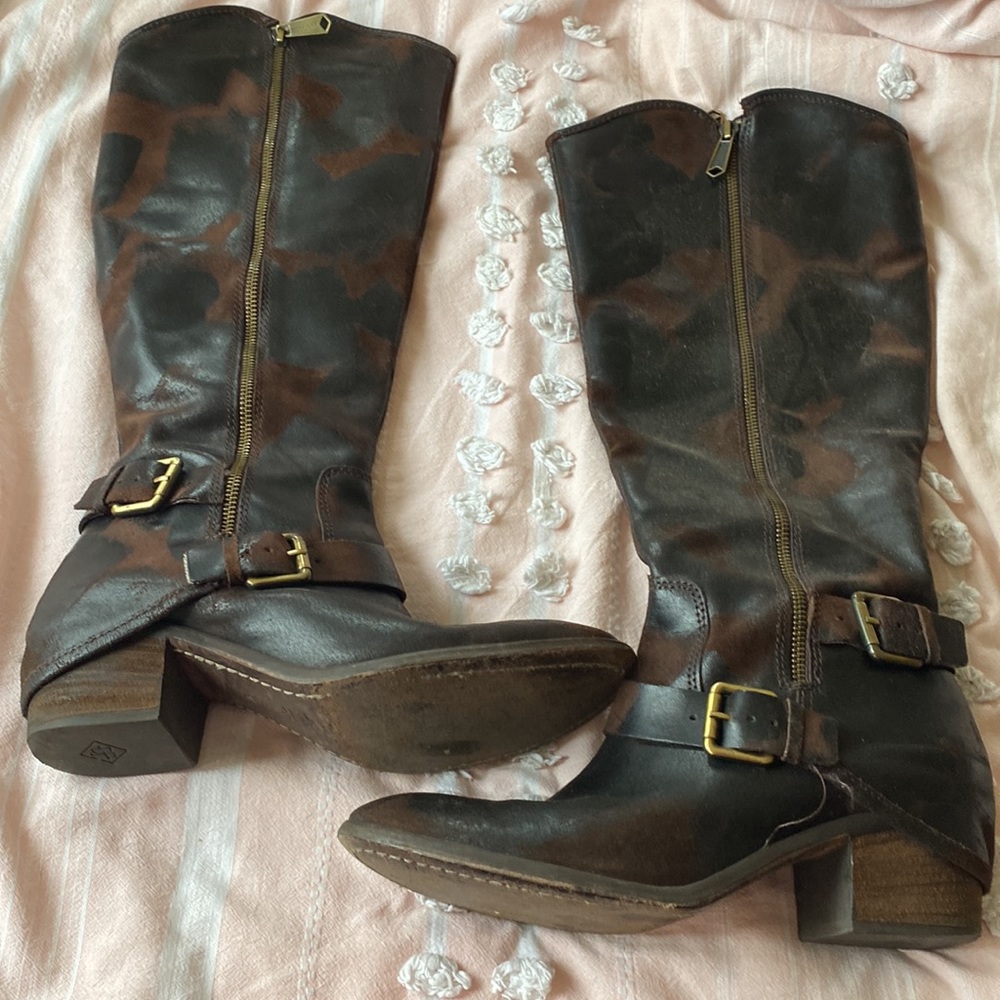 Donald Pliner Brown & Black Boots🤩